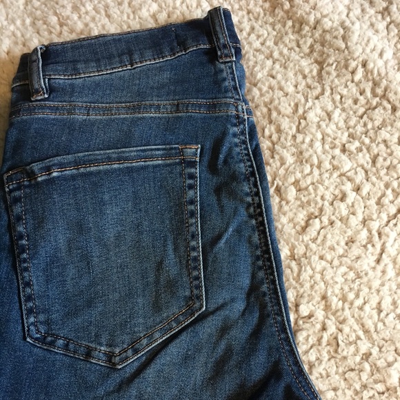 Size 3 Garage blue jean jeggings - Picture 3 of 4